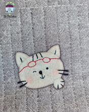 Load image into Gallery viewer, Granny Kitty and her Kittens